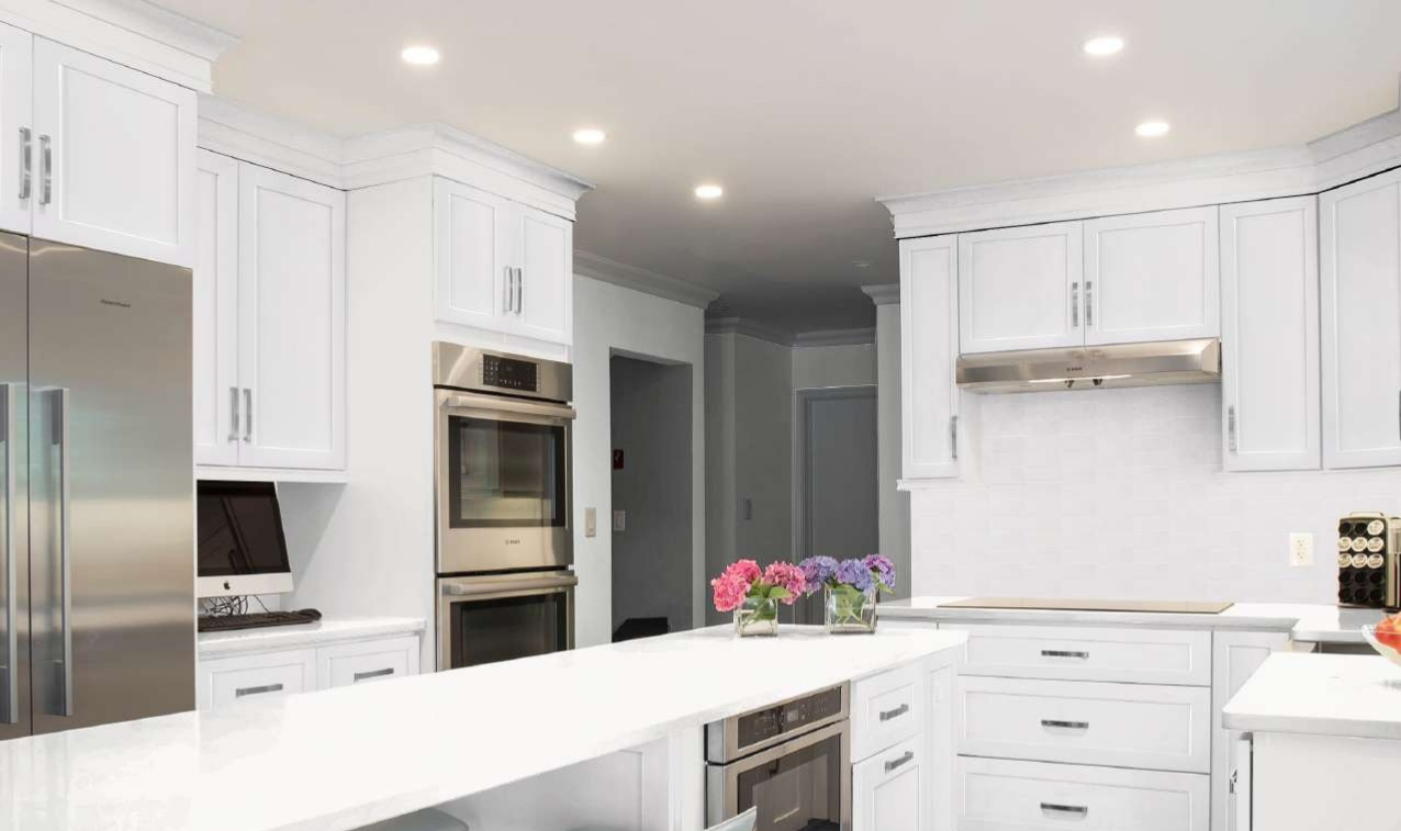 kitchen cabinets shaker white